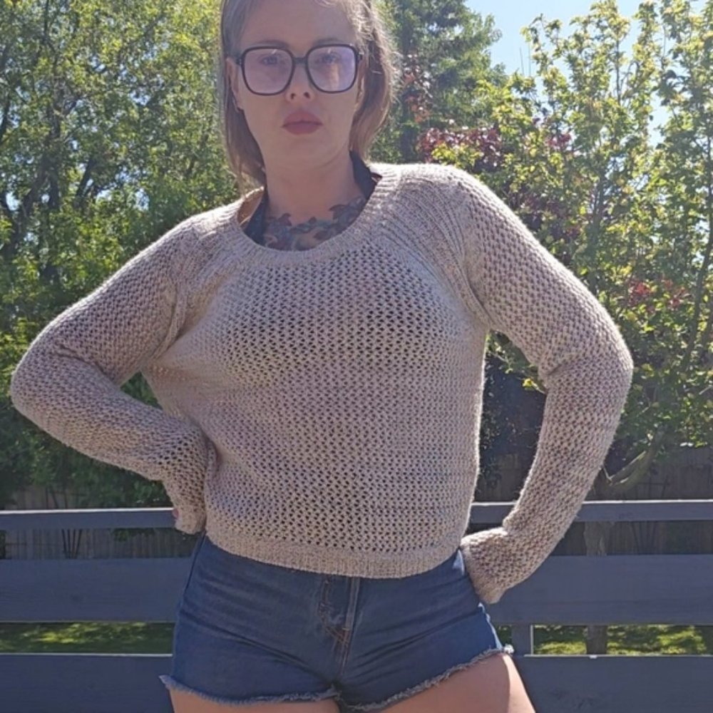 Lush Open Stitch Acrylic Knit Sweater Small